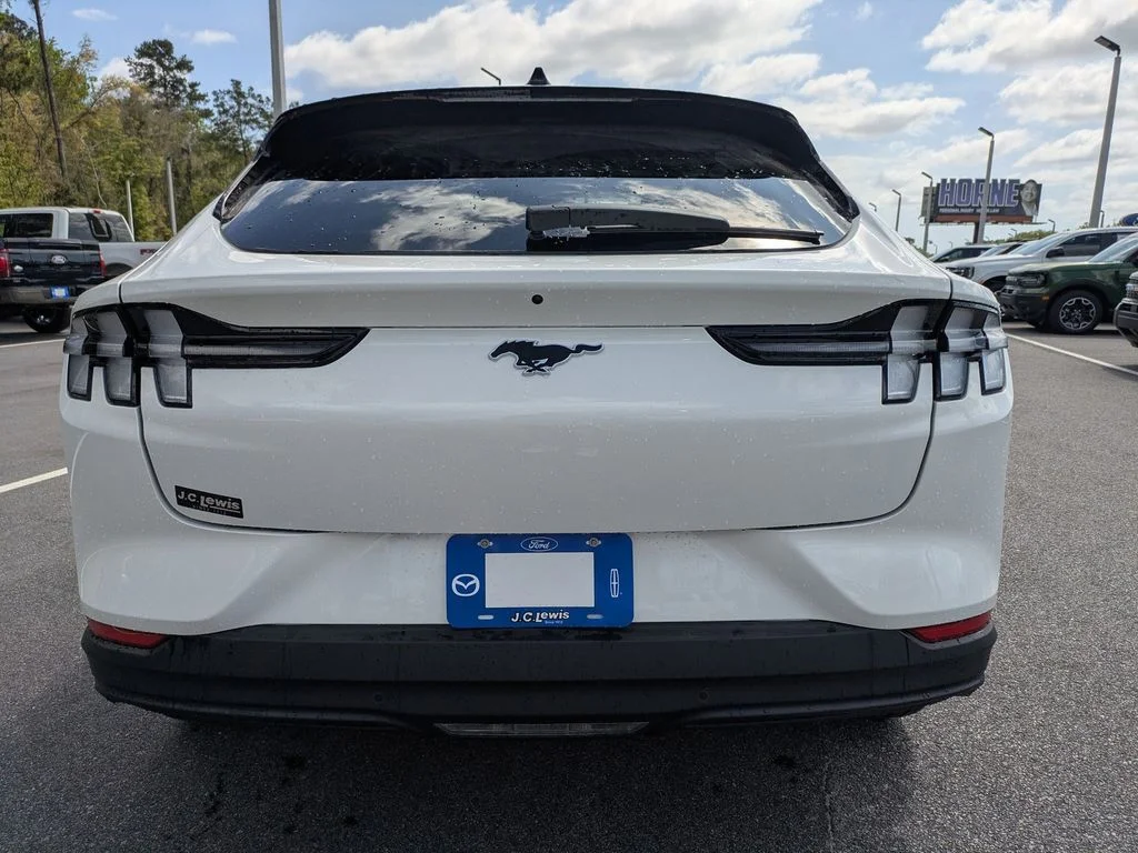 New 2026 Star White Metallic Tri-coat Ford Premium image 5