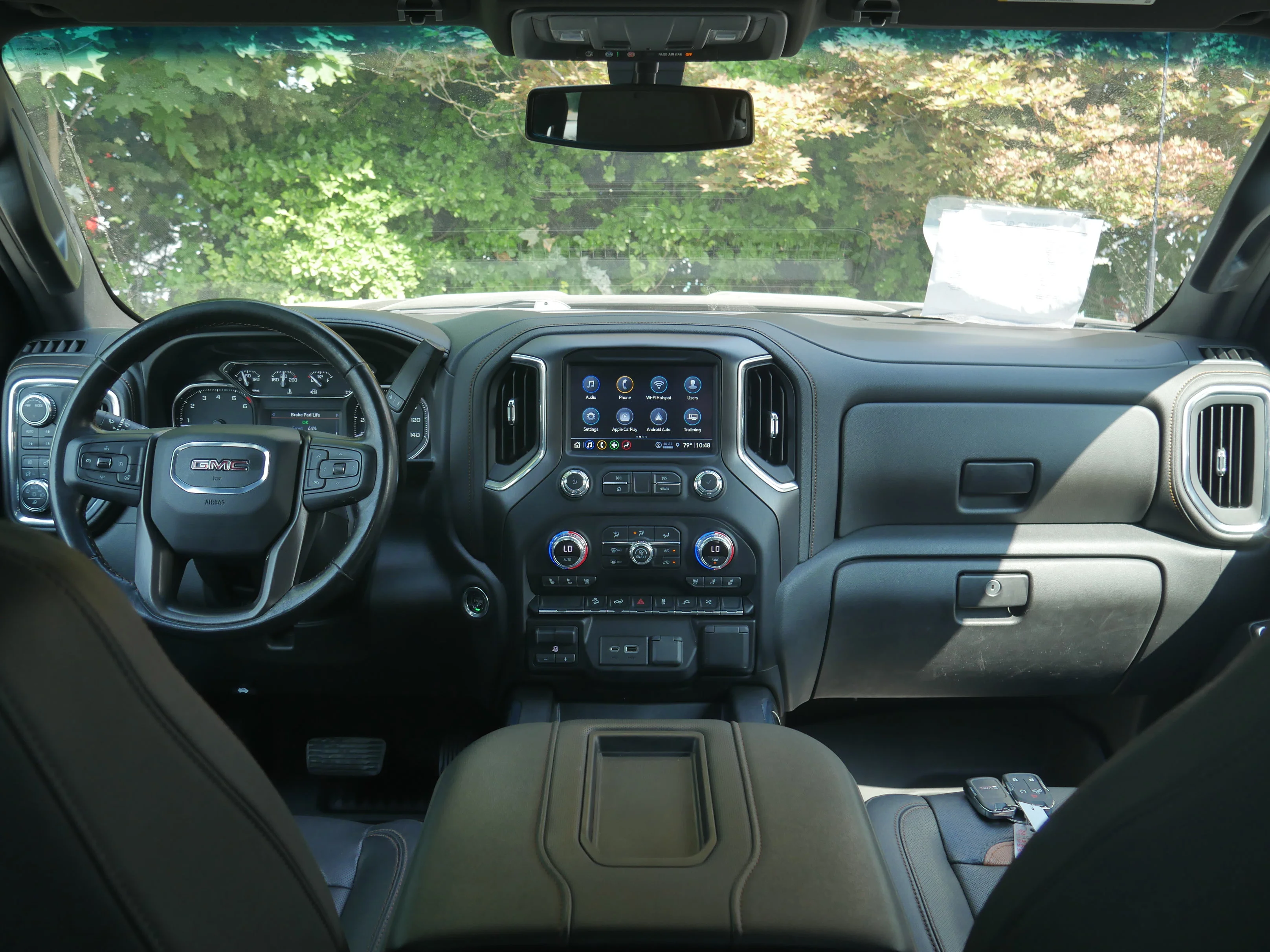 Used 2022 Onyx Black GMC AT4 image 9