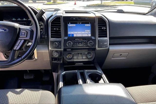 Used 2018 Shadow Black Ford XLT image 6