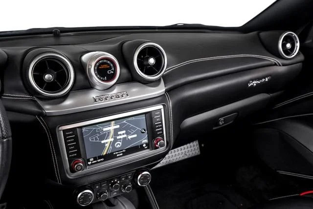 Used 2015 Nero Daytona Ferrari T image 33