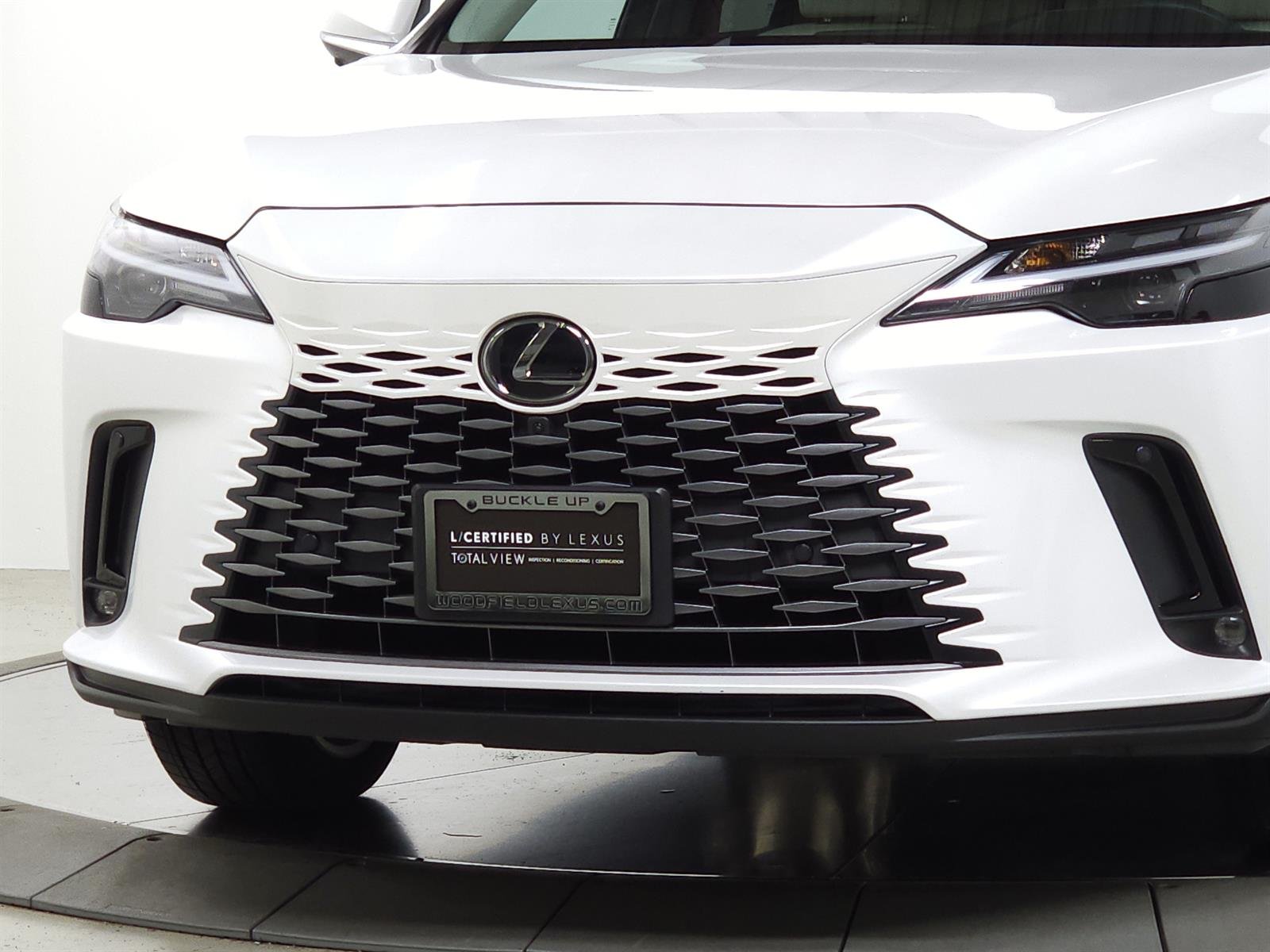 Certified Used 2024 White Lexus PREMIUM PLUS image 3