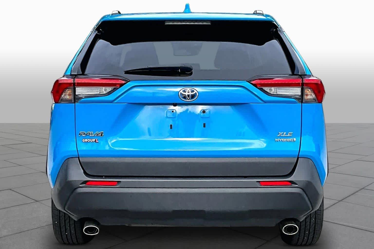 Used 2019 Blue Flame Toyota Hybrid XLE image 5