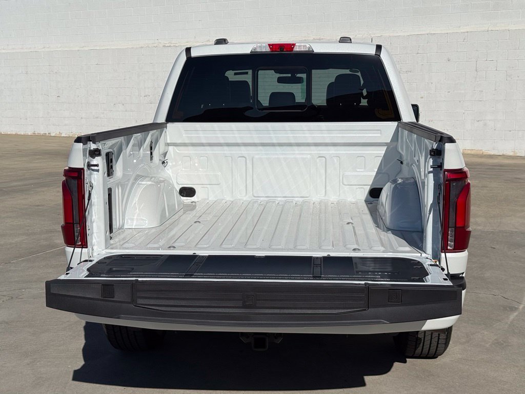 New 2026 Star White Metallic Tri-Coat Ford Platinum® image 17