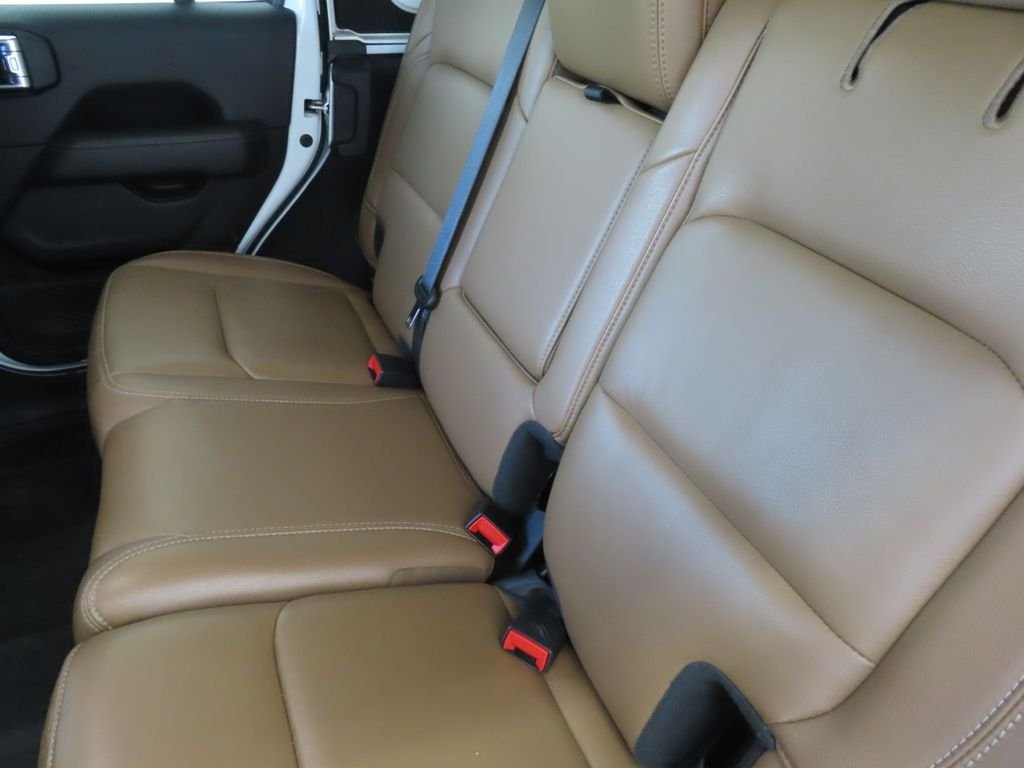 Used 2021 White Jeep Unlimited Rubicon image 21