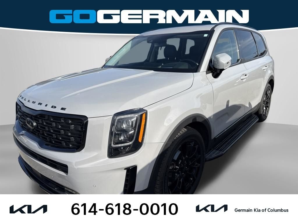 Certified Used 2021 Gray Kia SX image 1