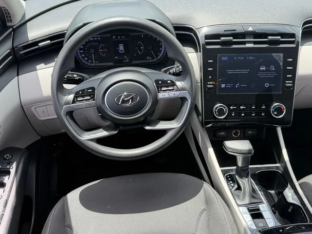 Used 2022 Silver Hyundai SEL image 12
