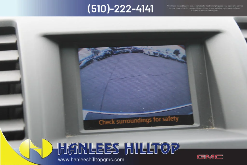 Used 2012 White Toyota Base image 26