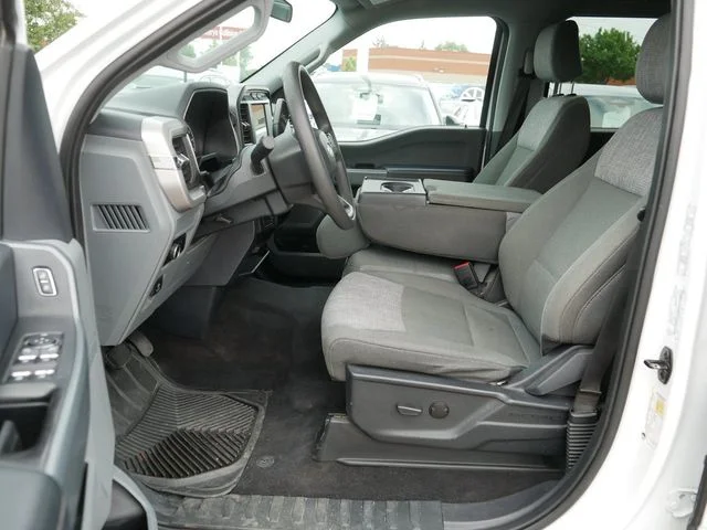 Used 2023 Oxford White Ford XLT image 13