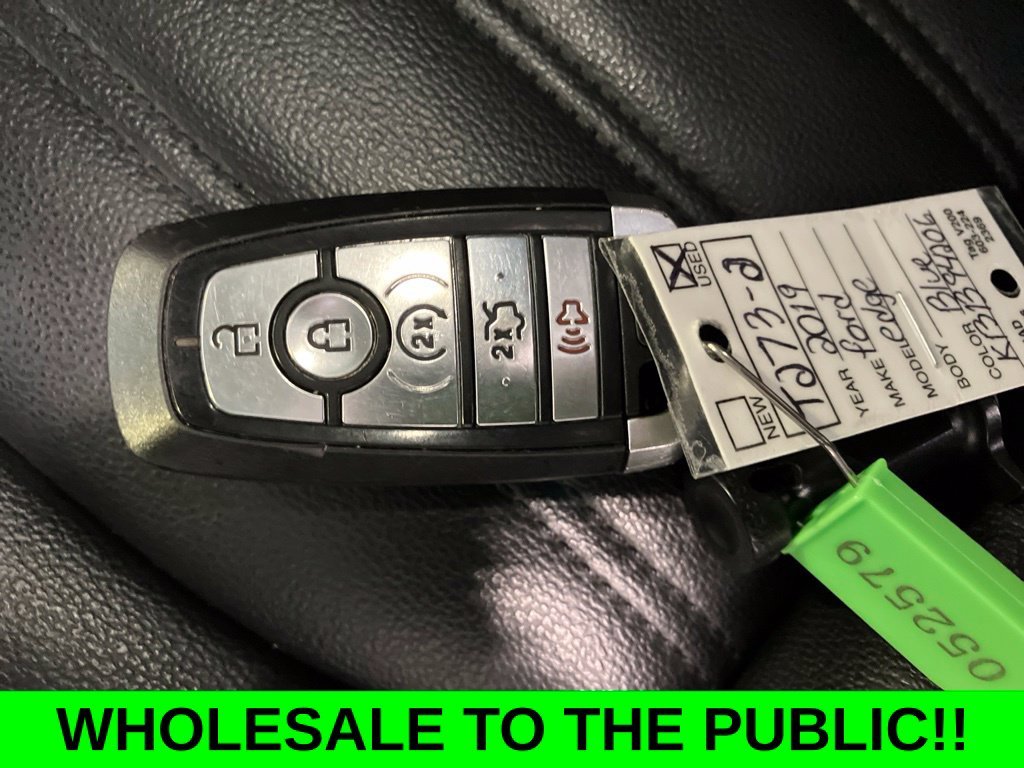 Used 2019 Blue Ford SEL image 28