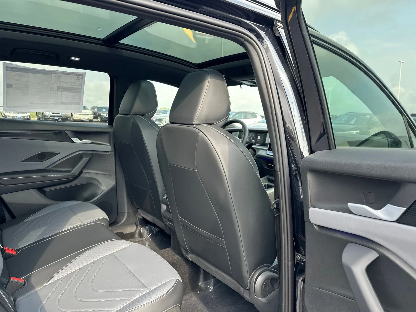 New 2026 Black Volkswagen 2.0T SE R-Line Black image 31