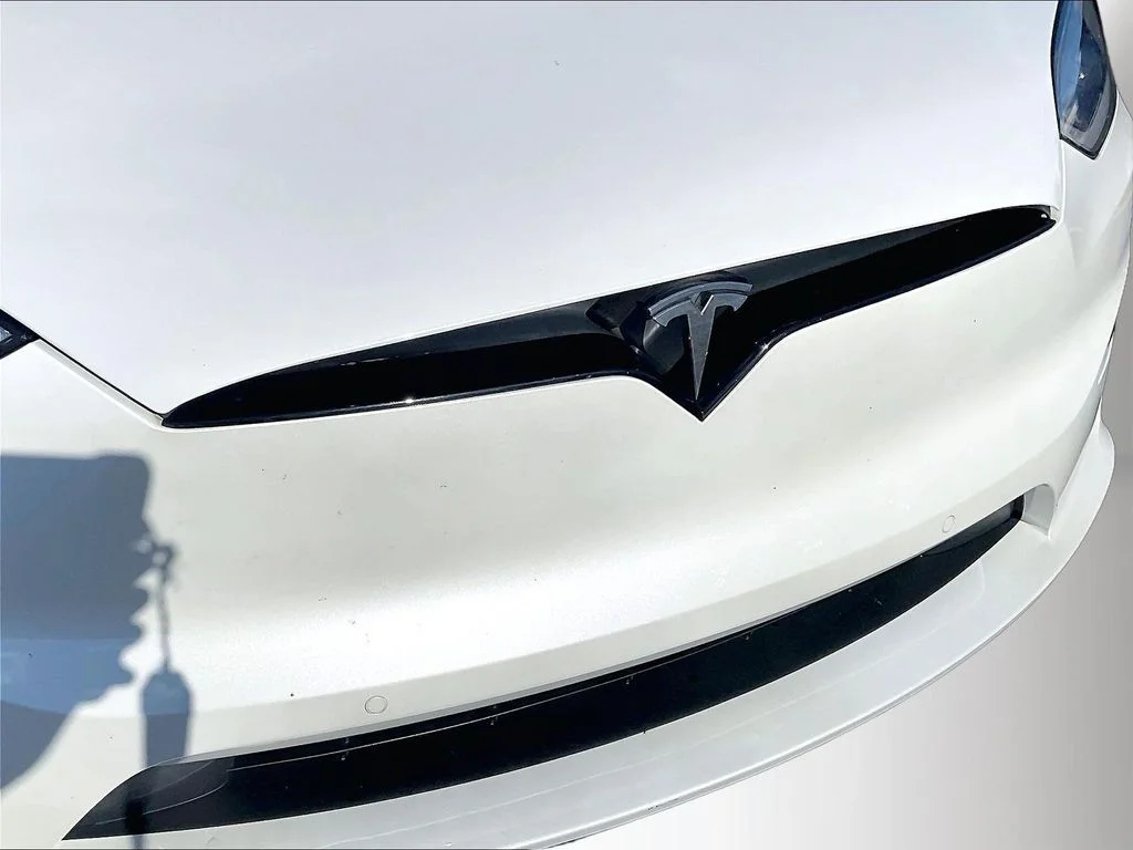 Used 2022  Tesla Plaid image 33
