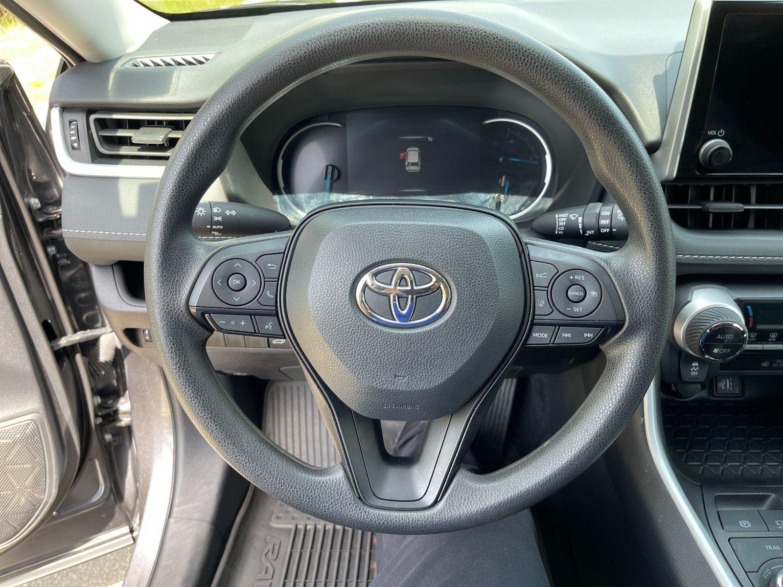 Used 2024 Magnetic Gray Metallic Toyota XLE image 18