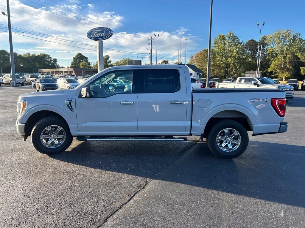 Used 2023 Avalanche Ford XLT image 5