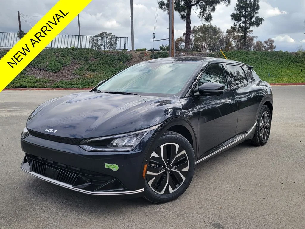 2023 Kia EV6 Wind's photo