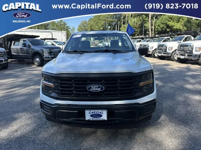 Used 2024 White Ford XL image 3