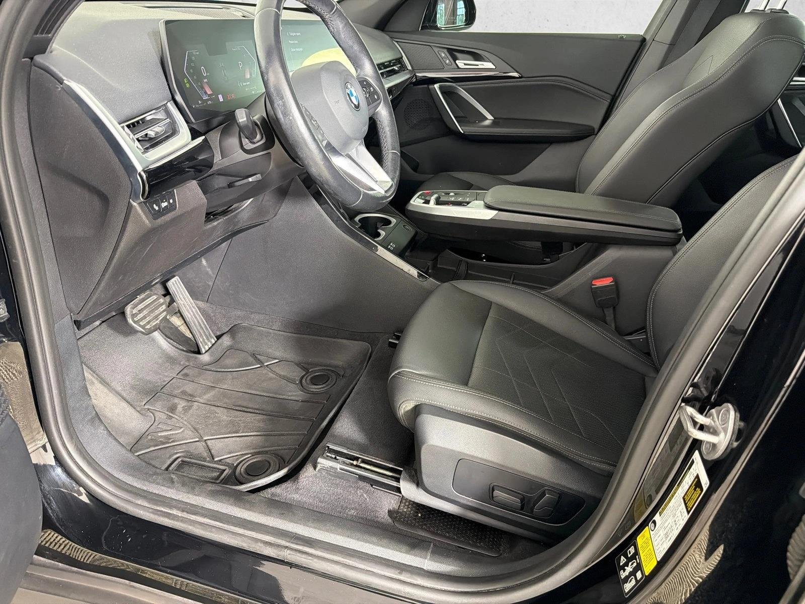 Used 2023 Black BMW xDrive28i image 11
