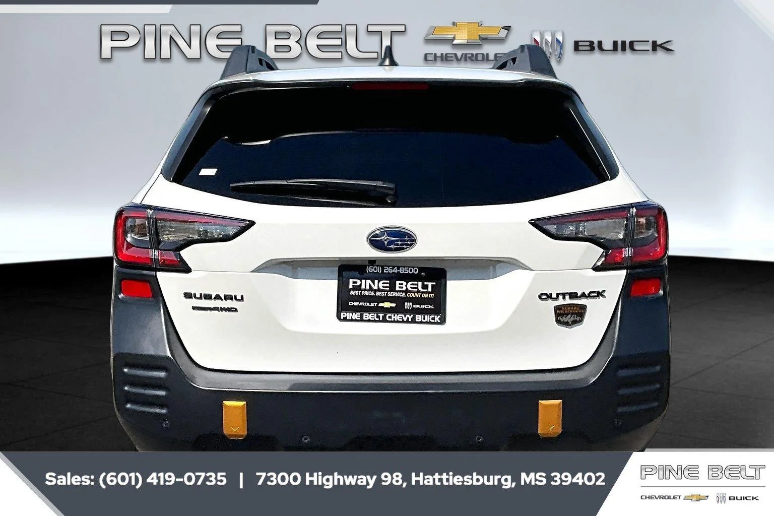 Used 2023 Crystal White Pearl Subaru Wilderness image 4