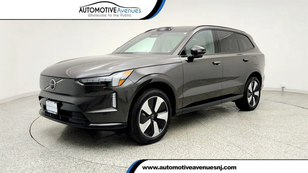 2025 Volvo EX90 Twin Motor Plus 7-Seater's photo