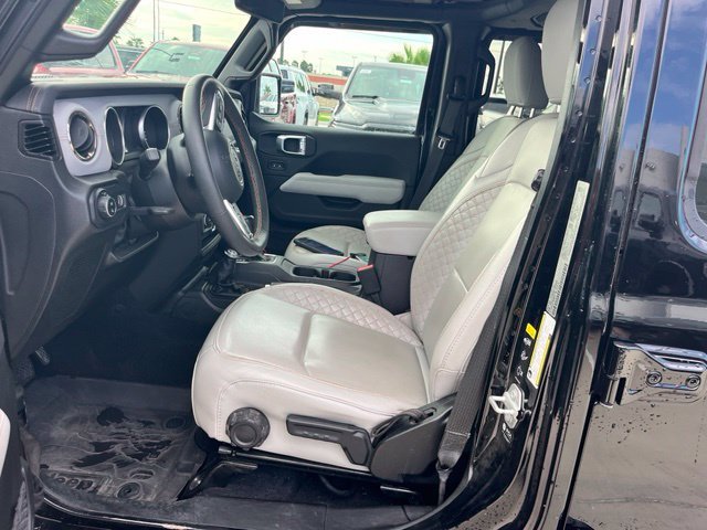 Used 2023 Black Jeep Overland image 9