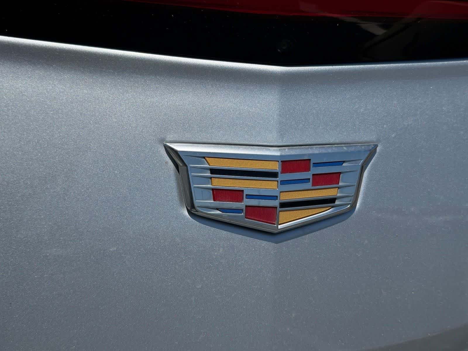 Used 2019 Radiant Silver Metallic Cadillac Luxury image 18