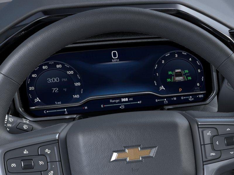 Used 2026 Summit White Chevrolet LT image 18