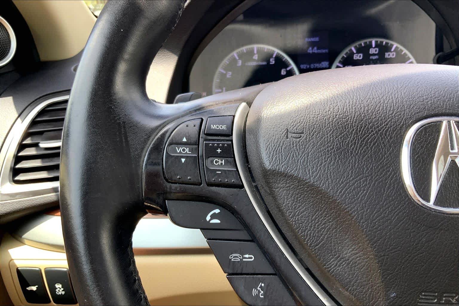 Used 2017 White Diamond Pearl Acura AWD with Technology Package image 24