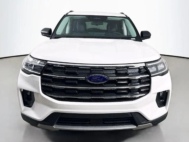 New 2026 Star White Metallic Tri-Coat Ford Active image 36