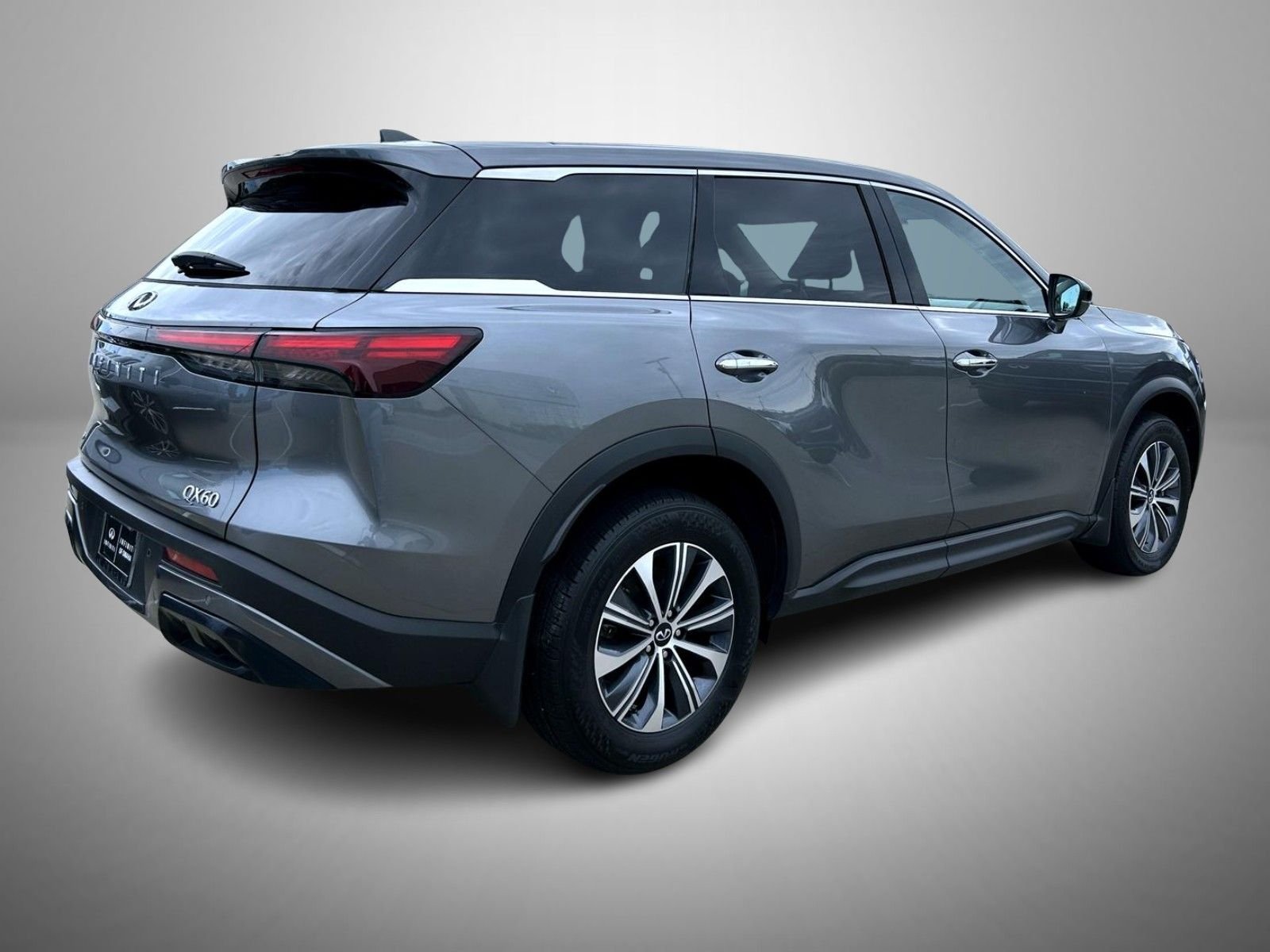 Certified Used 2025 Gray INFINITI PURE image 5
