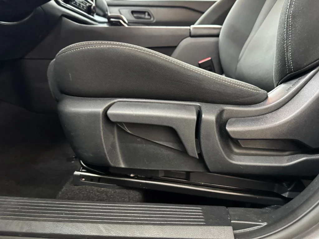 Used 2024 Gray Nissan S image 15