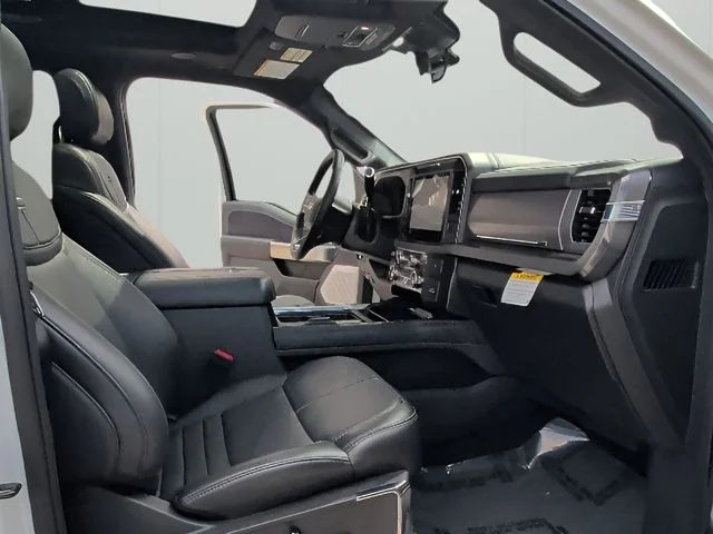 2025 Ford F-250 Super Duty Platinum - Photo 50