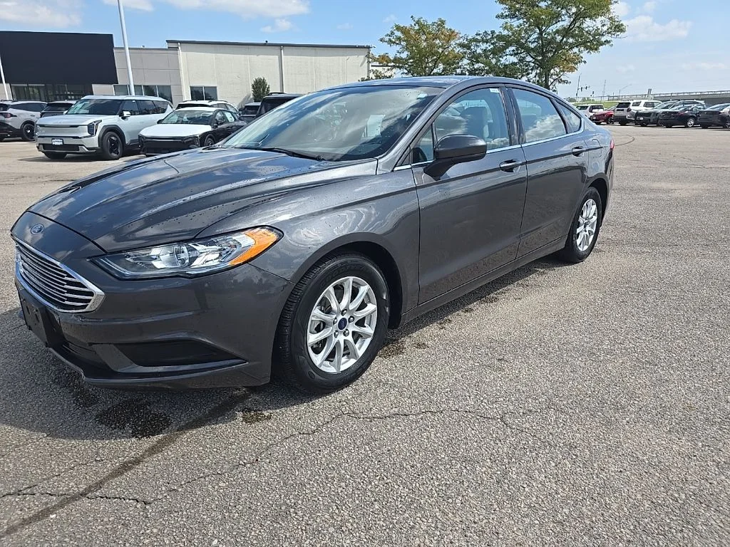 Certified Used 2018 Gray Ford S image 4