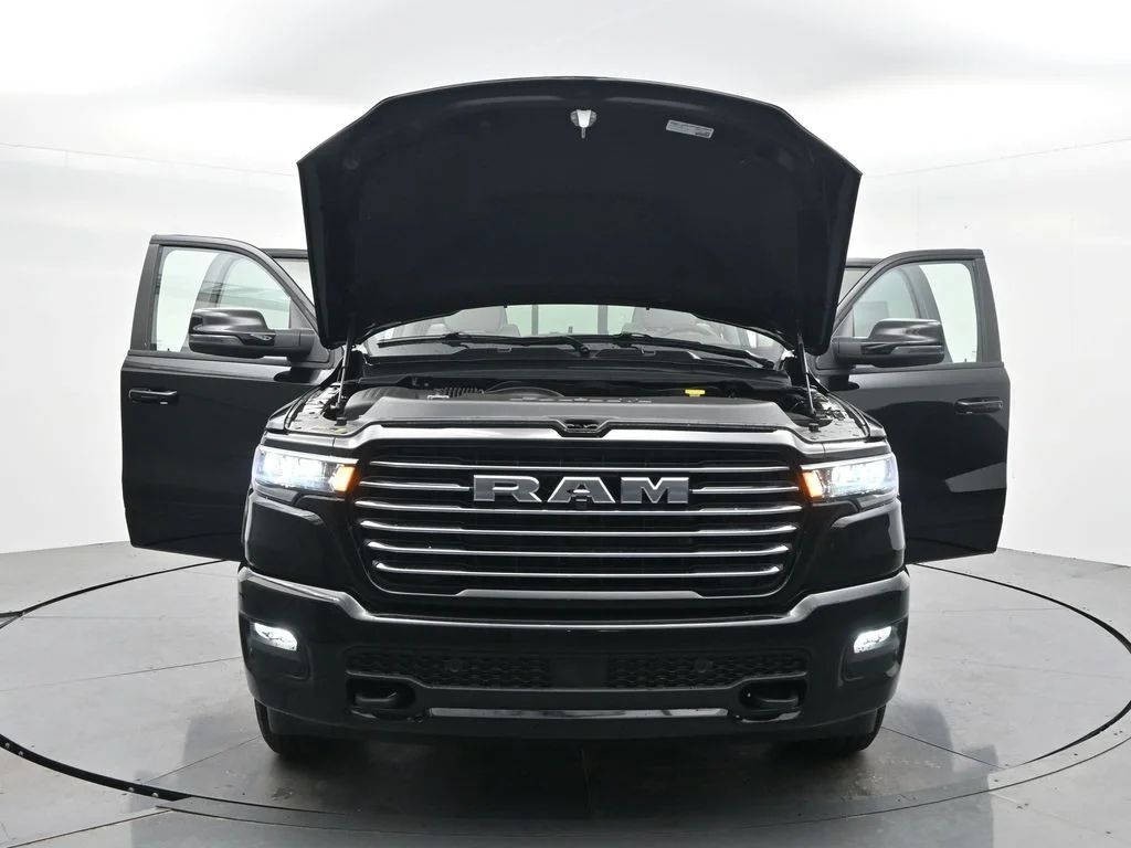 New 2026 Diamond Black Crystal Pearl-Coat Exterior Paint RAM Laramie image 45