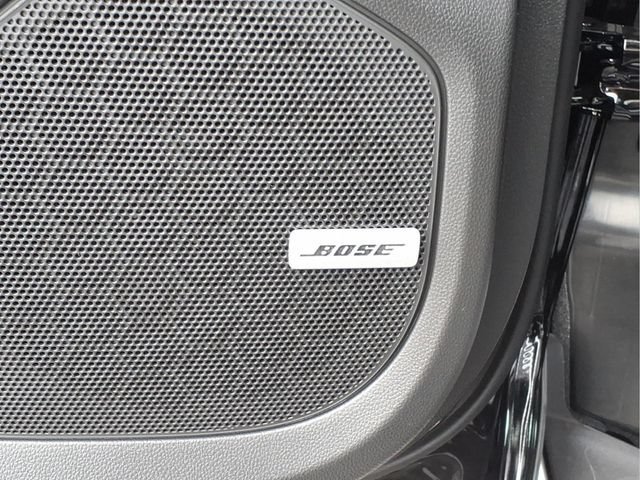 New 2026 Mosaic Black Metallic Chevrolet RS image 17
