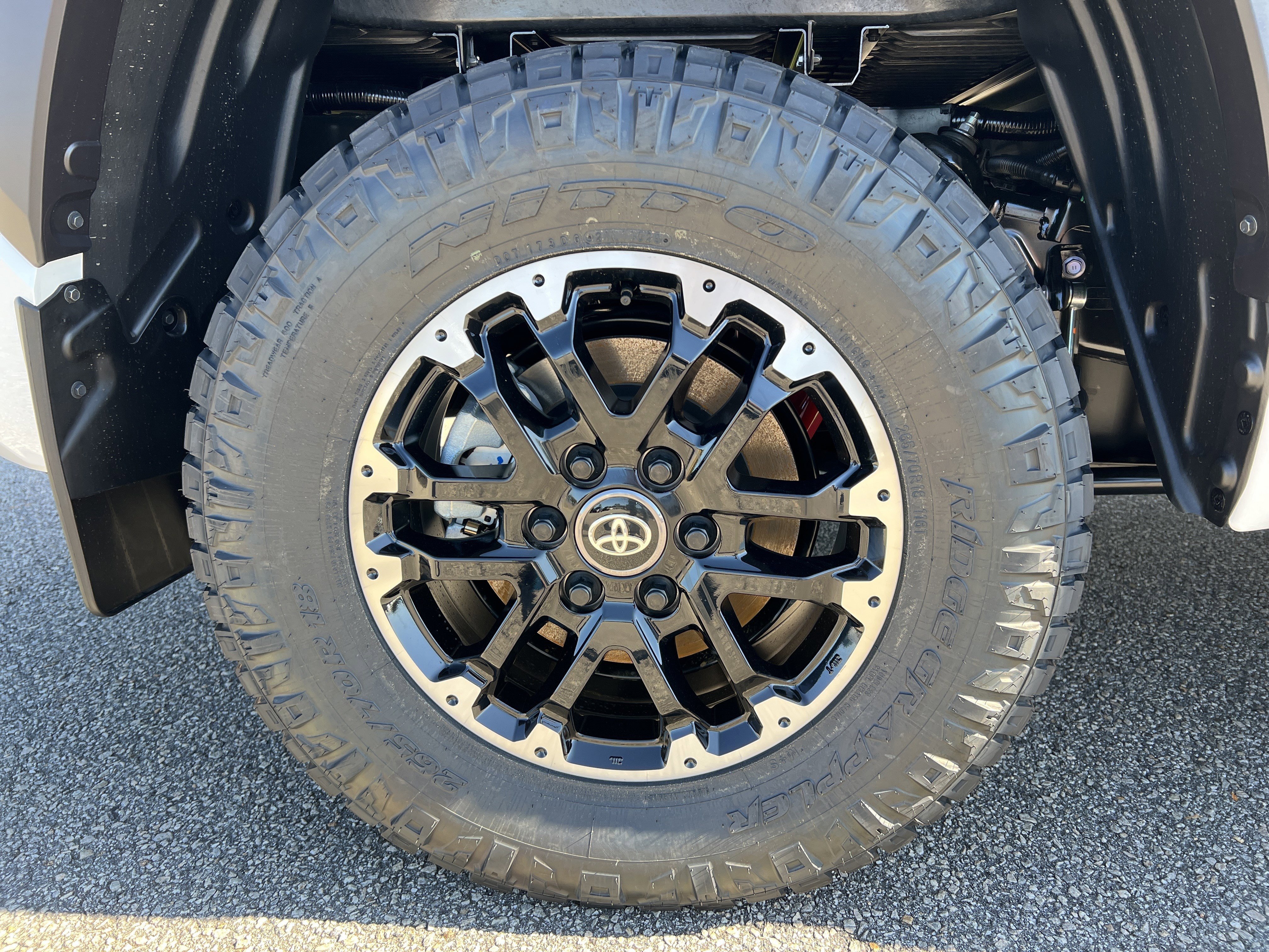 2026 Toyota Tundra SR5 - Photo 18