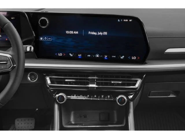 Used 2025 Summit White Chevrolet FWD LT image 18
