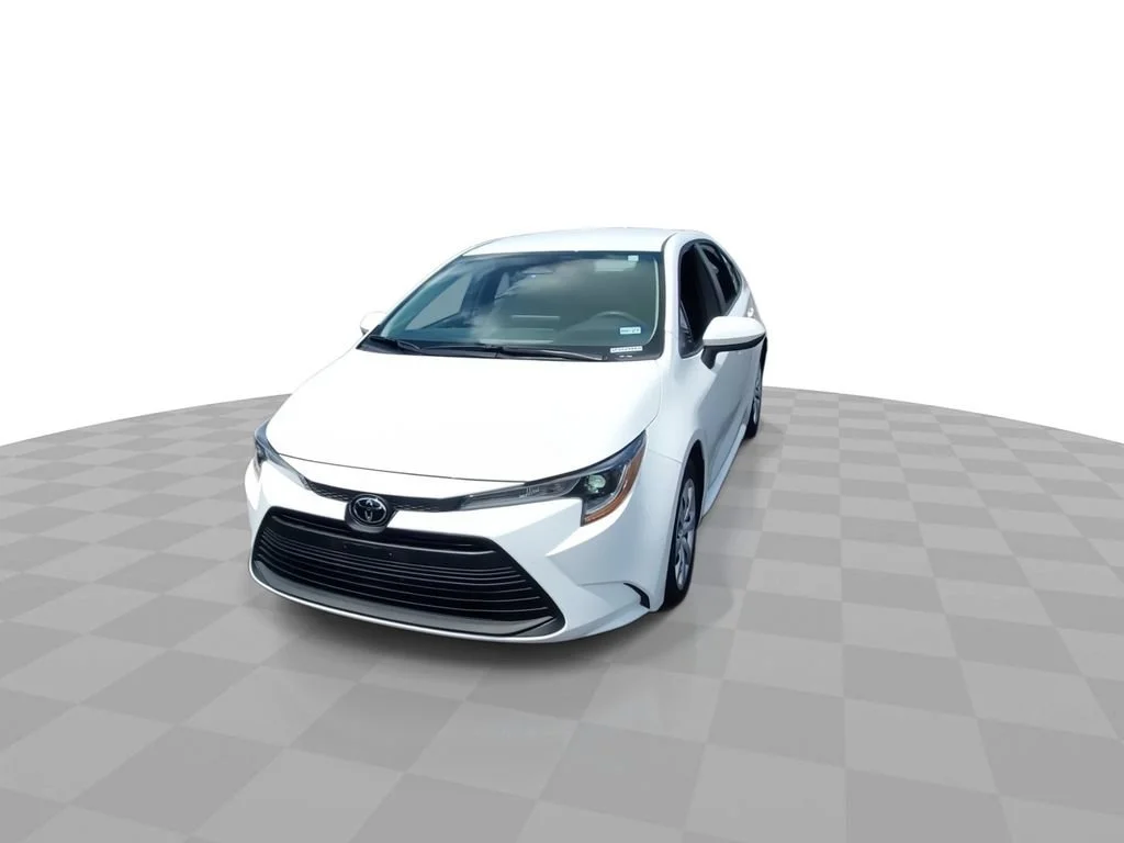 Used 2025 White Toyota LE image 3
