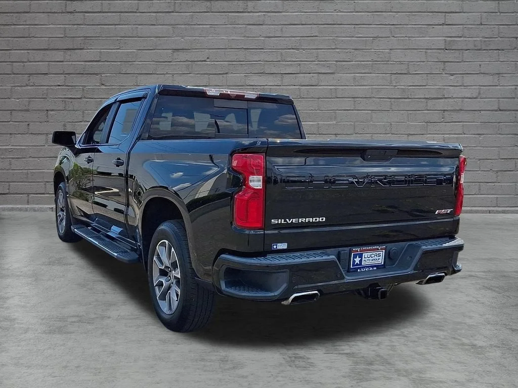 Used 2020 BLACK Chevrolet RST image 38