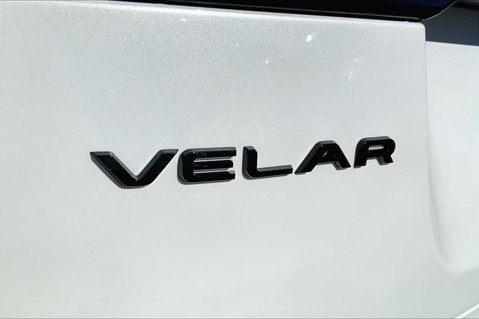 2025 Land Rover Range Rover Velar Dynamic SE - Photo 15