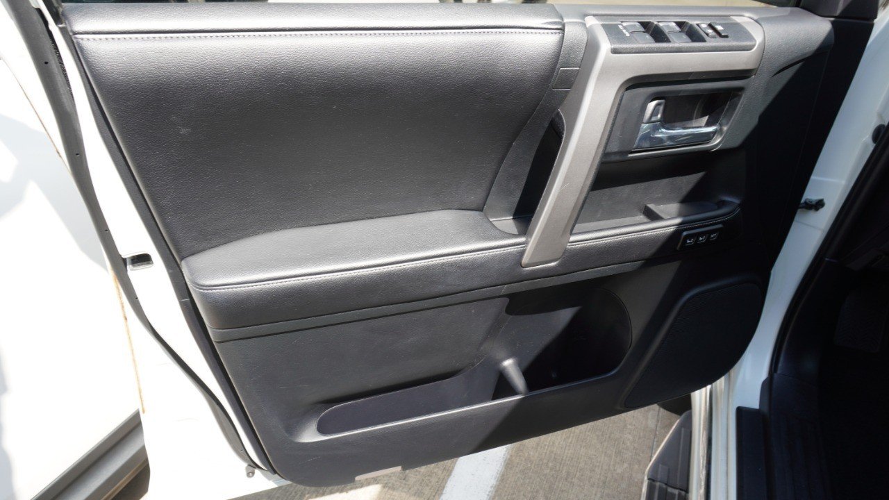 Used 2015 White Toyota Limited image 16