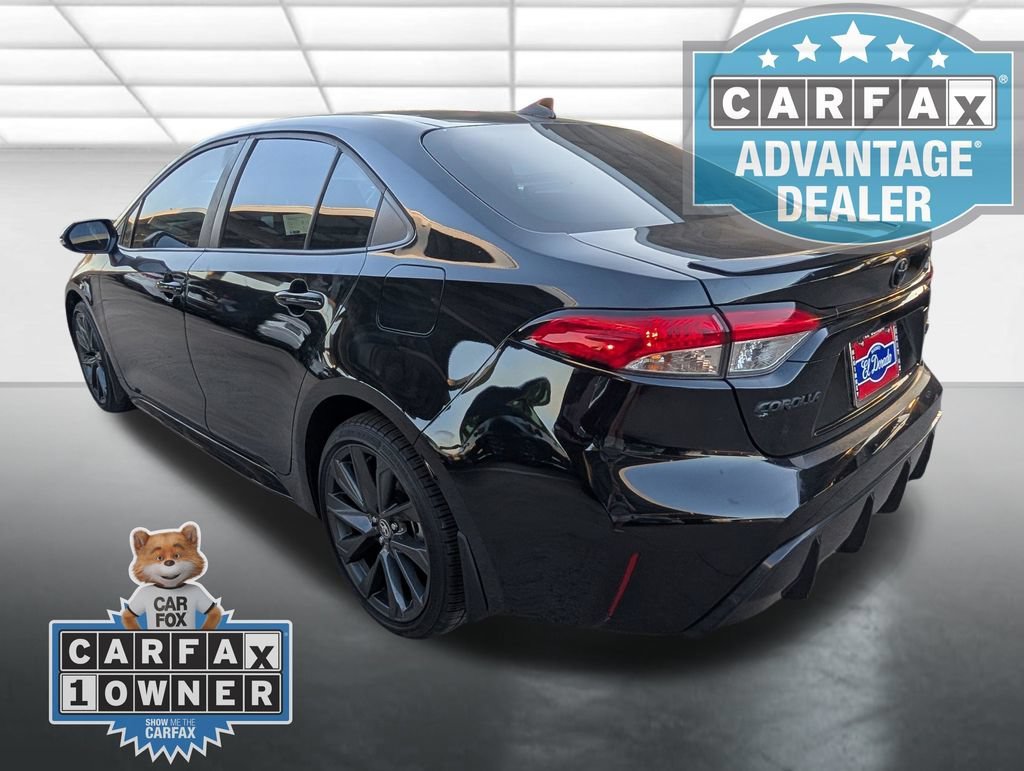 Used 2025  Toyota SE image 2
