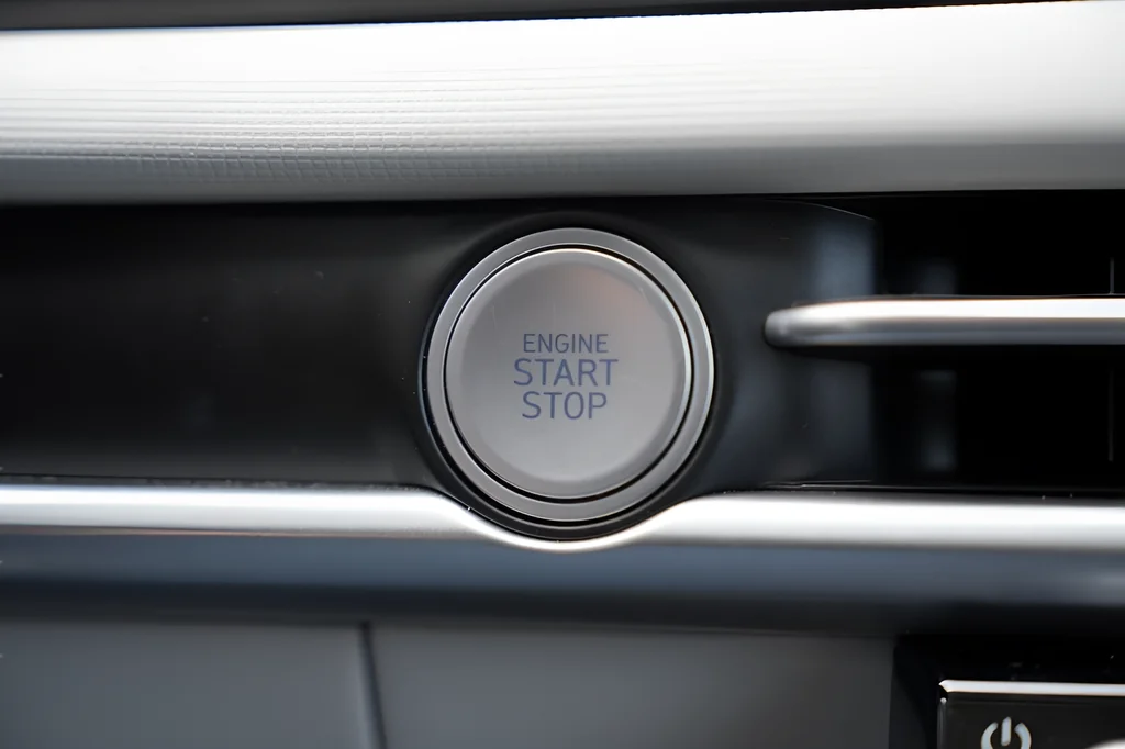 Used 2026 Gray Hyundai SEL image 29