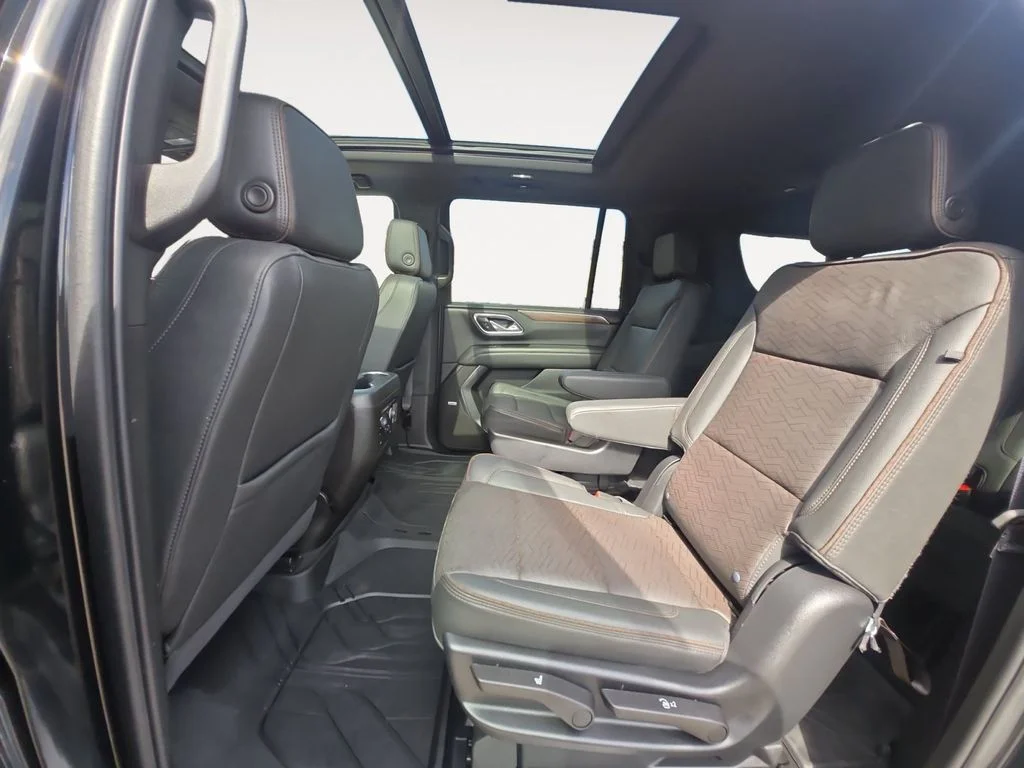 Used 2024 Black Chevrolet High Country image 18