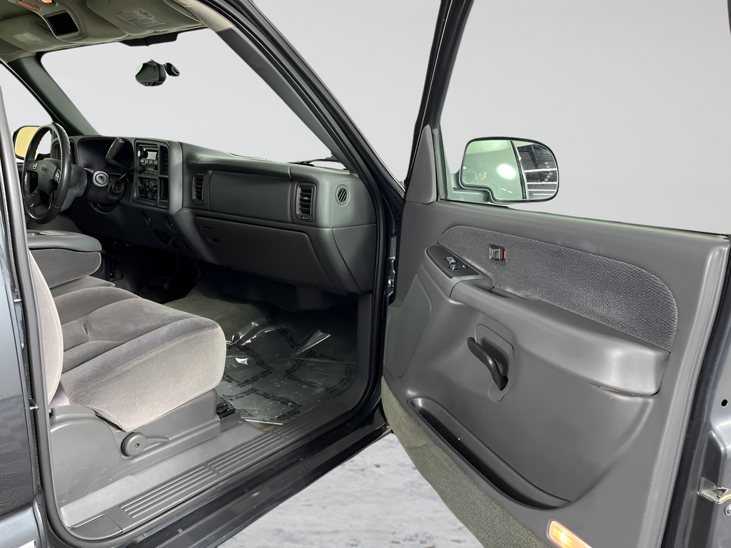 Used 2003 Carbon Metallic GMC SLE image 15