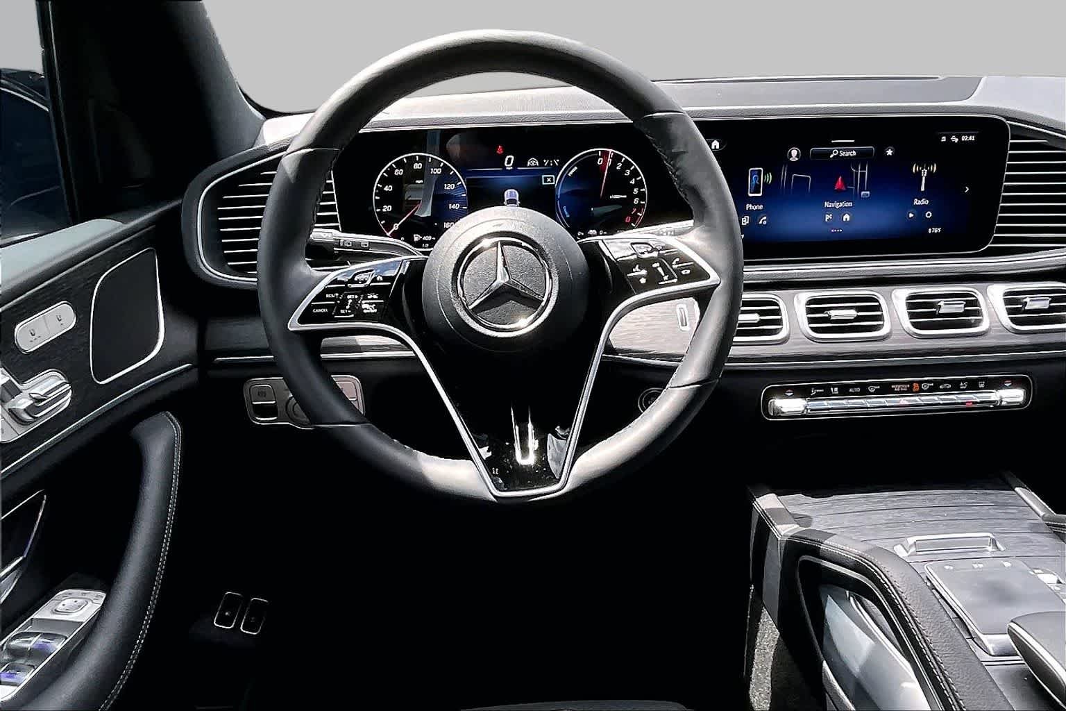 Certified Used 2025 Polar White Mercedes-Benz GLE 450e image 6