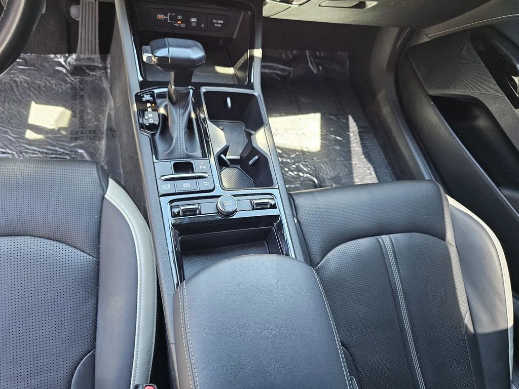 Used 2025 Wolf Gray Kia GT-Line image 29