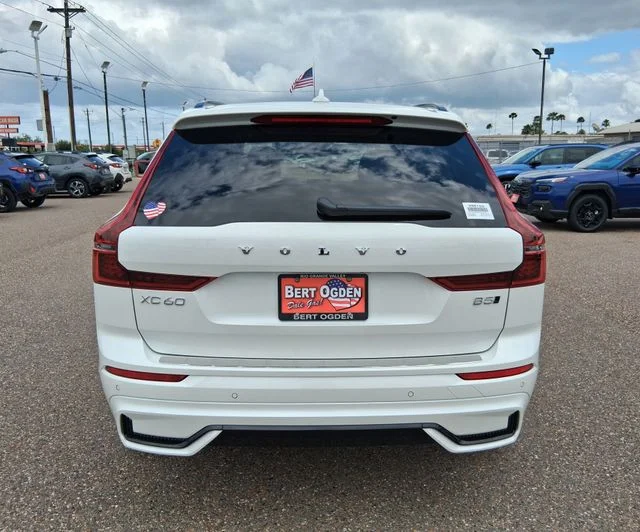 New 2026 Crystal White Volvo Plus image 5