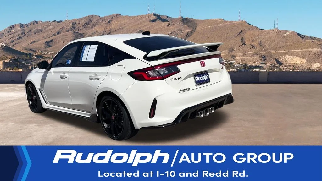 Used 2025 White Honda  image 4