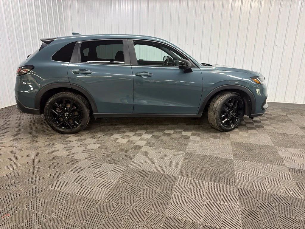 Used 2024 Urban Gray Pearl Honda Sport image 2