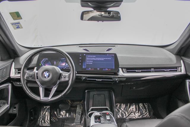 Used 2023 Space Silver BMW xDrive28i image 22