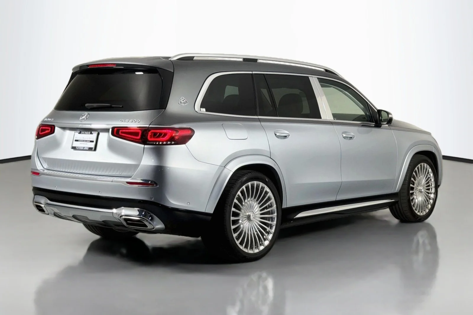 Certified Used 2023 Cirrus Silver Metallic Mercedes-Benz Maybach GLS 600 image 15